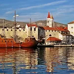 Damare Apartment Trogir